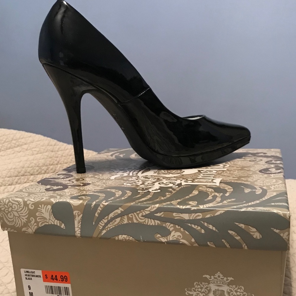 Black Patent Heels - Picture 2 of 3